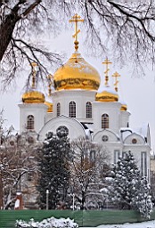 храм в Краснодаре зимой